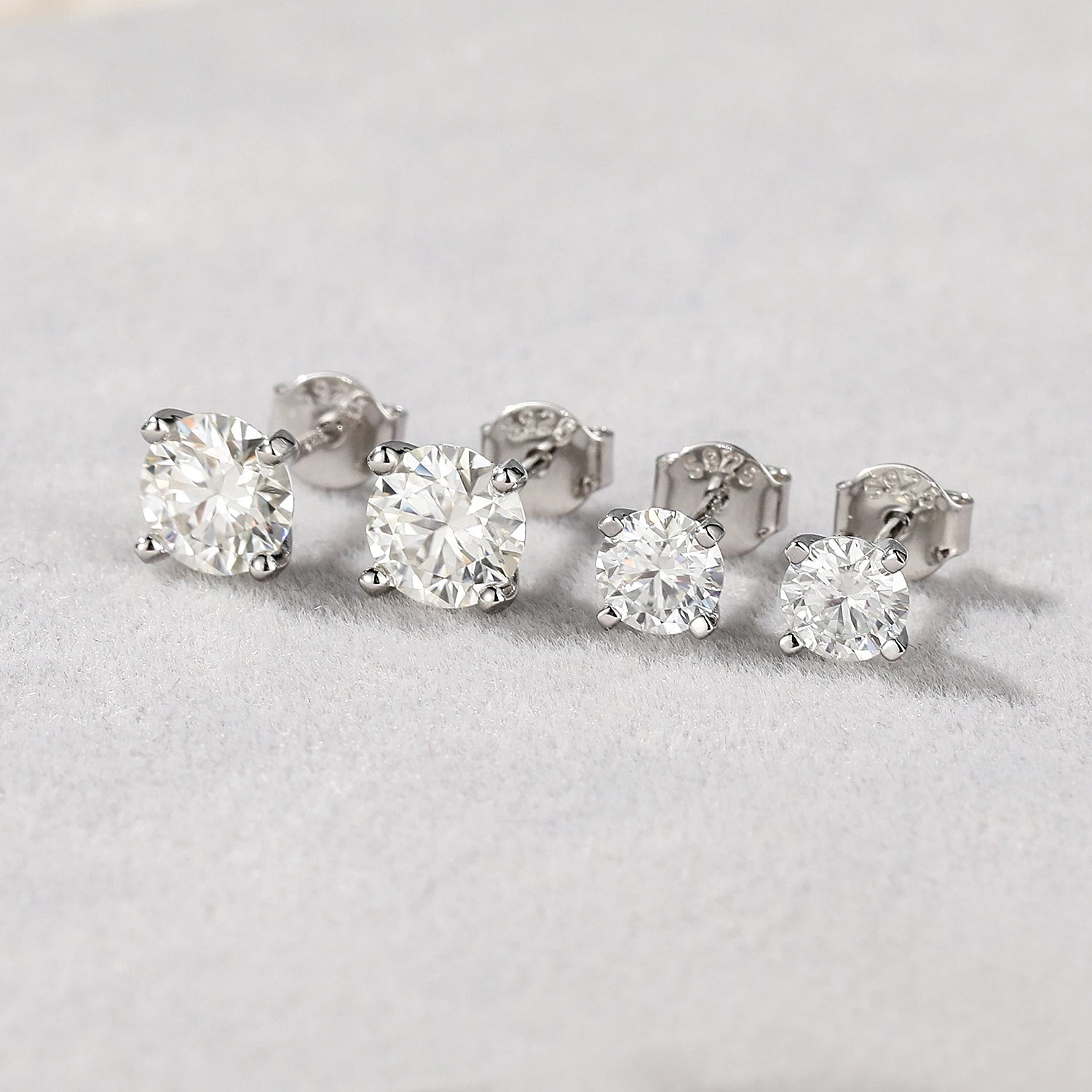 Lumière Brilliance Studs